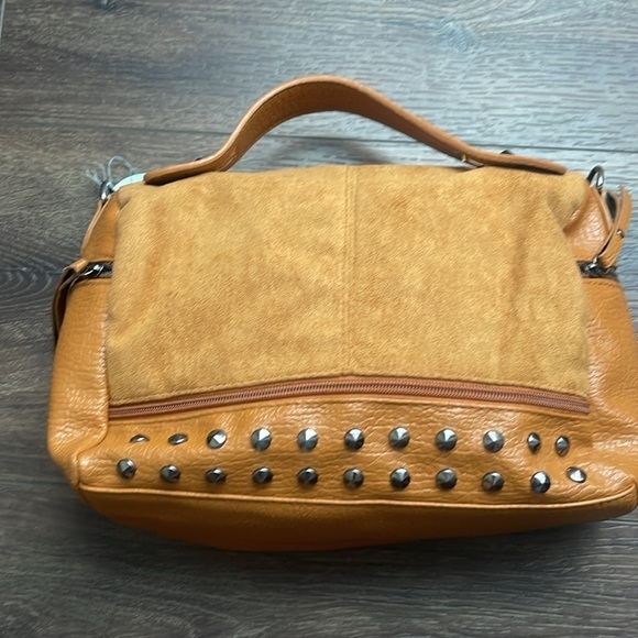 Shoulder Camel Tote Bag - Picture 4 of 9